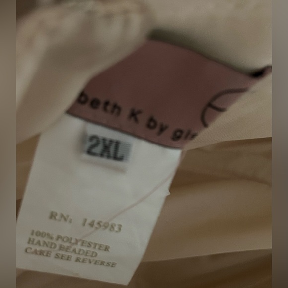 Size: 2XL , Color: gold-ish champagne - Picture 4 of 5